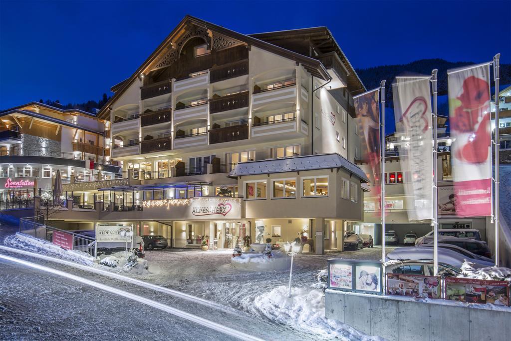Alpen-Herz Romantik & Spa - Adults Only Ладис Екстериор снимка