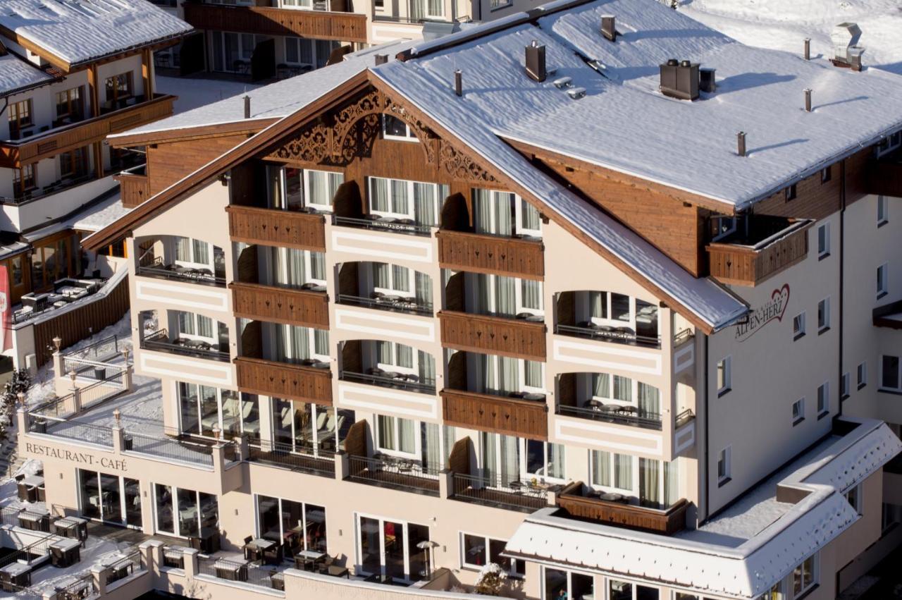 Alpen-Herz Romantik & Spa - Adults Only Ладис Екстериор снимка