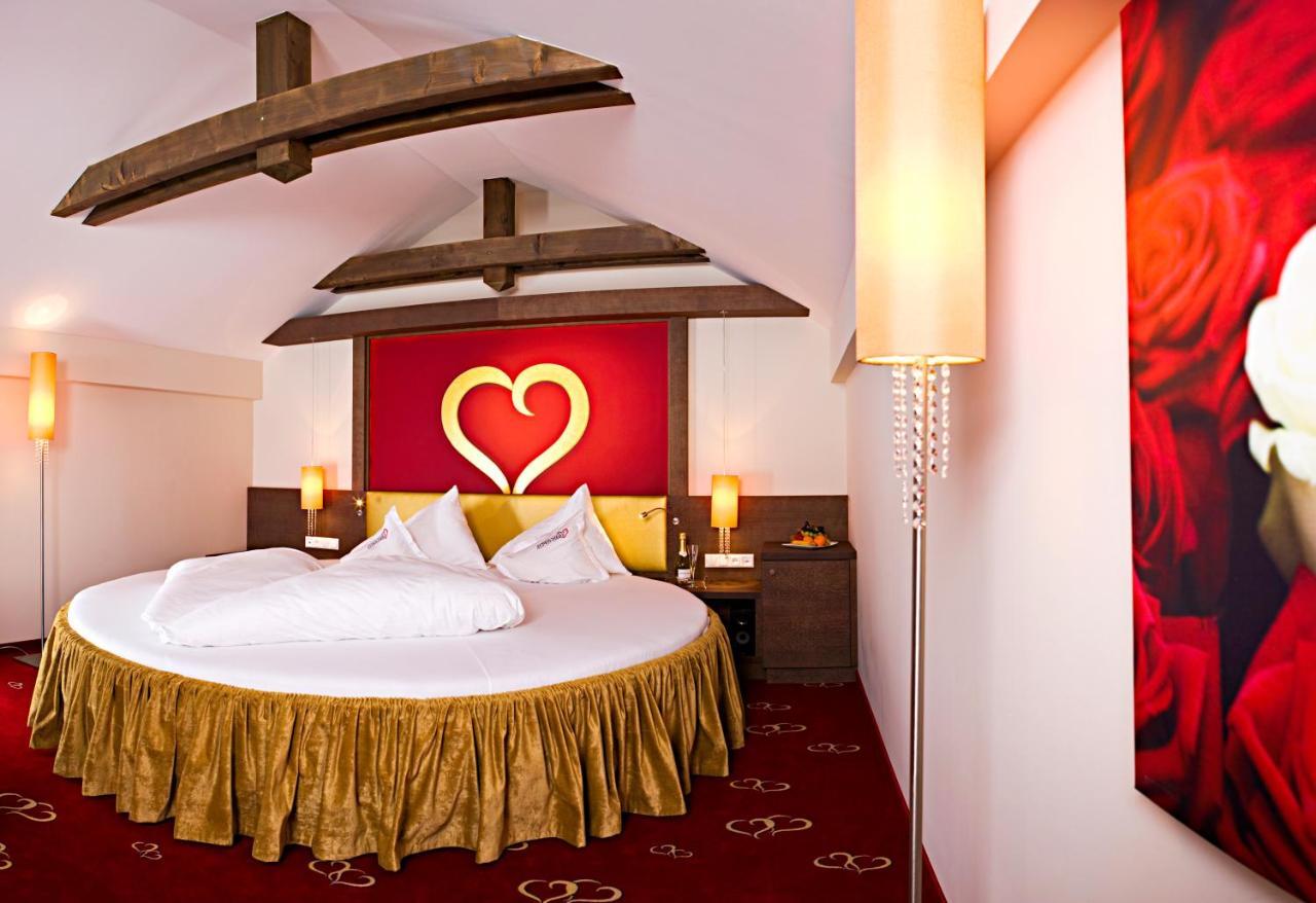 Alpen-Herz Romantik & Spa - Adults Only Ладис Екстериор снимка